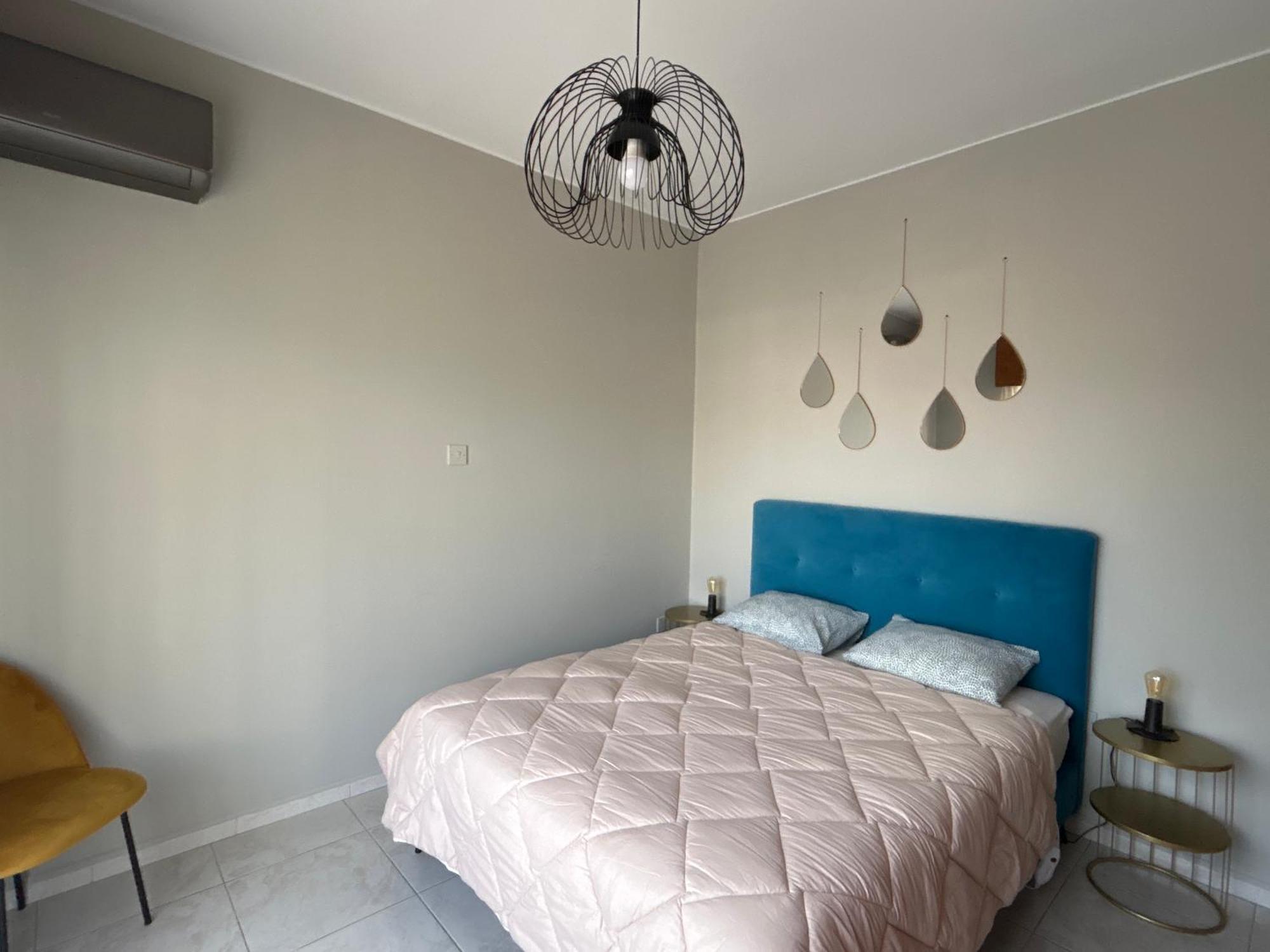 Beach Apartment'S Лимасол Екстериор снимка